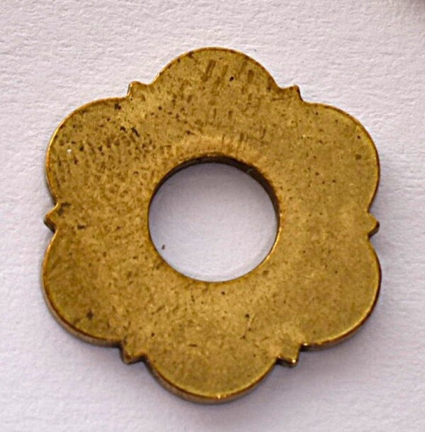 floral washer - brass